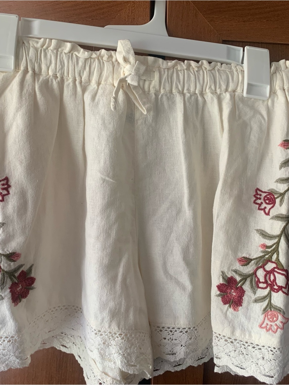 Universal Thread Cream Shorts with Pink Floral Accents